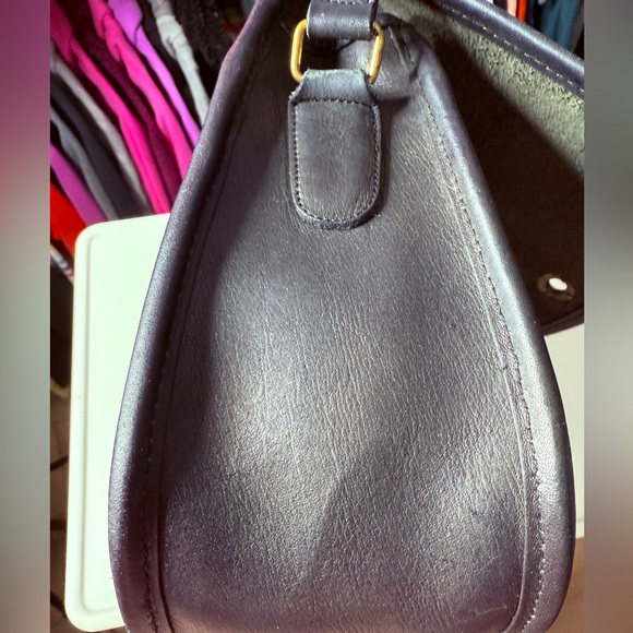 Vintage Coach Glove Tan Leather Crossbody Bag | NYC Made | Classic Turnlock - Picture 8 of 16